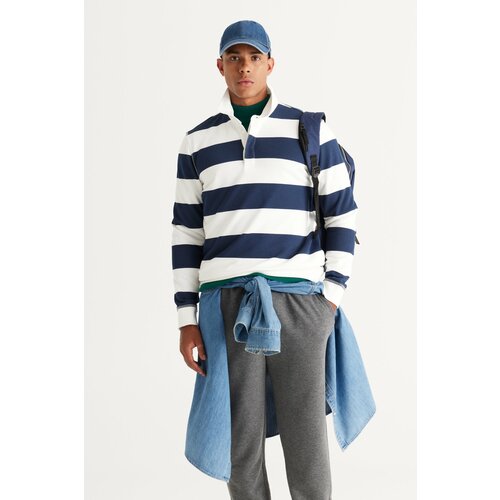 AC&Co / Altınyıldız Classics Men's Ecru-Navy Blue Standard Fit Normal Cut Inner Fleece 3 Thread Polo Neck Cotton Sweatshirt Slike
