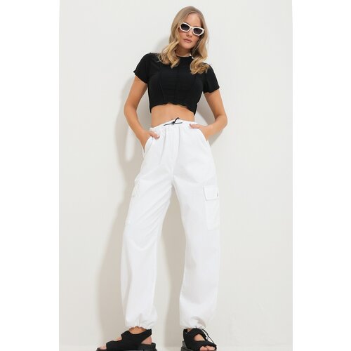 Trend Alaçatı Stili Women's White Elastic Waist And Cuff Cargo Jogger Pants With Pocket Cene