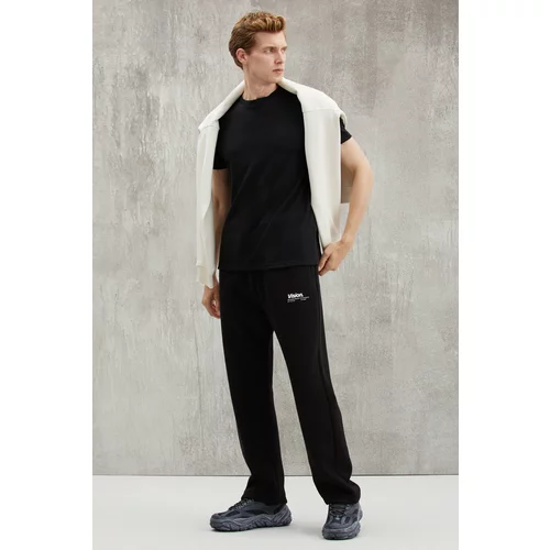 GRIMELANGE Freddy Men's Regular Fit Soft Fabric Printed 3-Pocket Black Sweatpant
