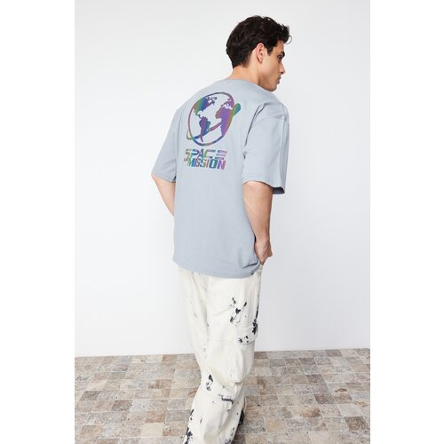 Trendyol Gray Men's Oversize/Wide Cut 100% Cotton Back Galaxy Hologram Printed T-shirt Slike