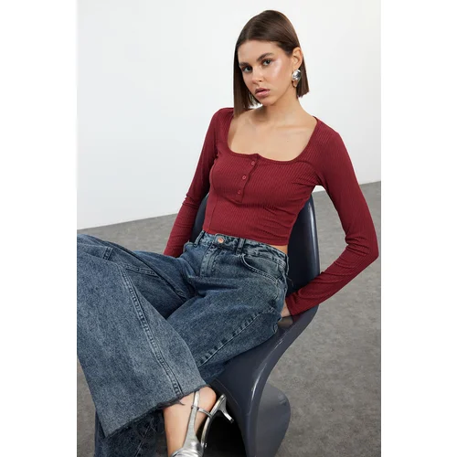 Trendyol Burgundy Button Detailed Square Neck Fitted Flexible Crop Knitted Blouse