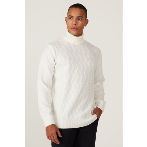 ALTINYILDIZ CLASSICS Men's Ecru Standard Fit Regular Cut Full Turtleneck Ruffled Soft Textured Knitwear Sweater Slike