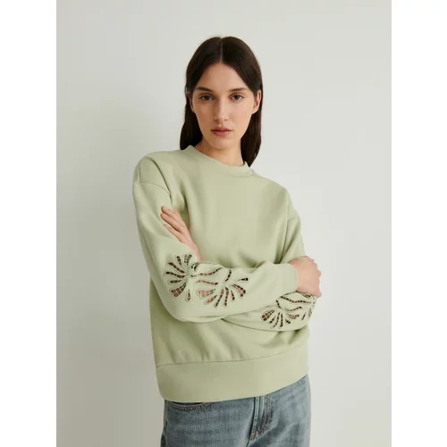 Reserved pulover z vezenino - zelena
