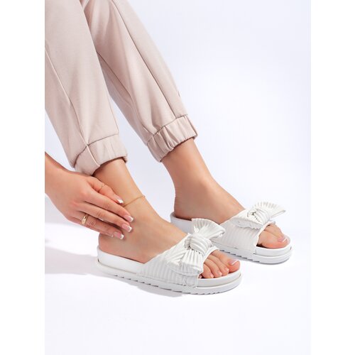 Shelvt White flip-flops with a thick sole Cijene