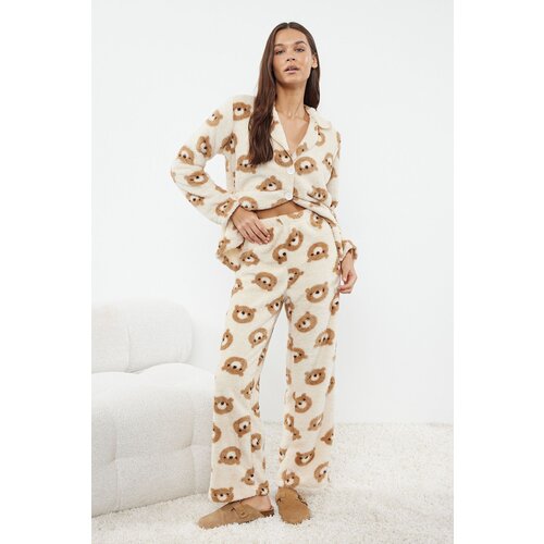 Trendyol Ecru Teddy Bear Patterned Wellsoft Knitted Pajama Set Slike