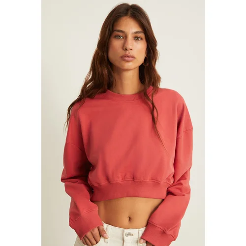 Grimelange ROSELA Women's Warm Crew Neck Red Crop Sweatshirt with Underwir