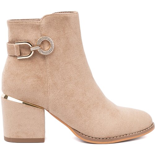 Shelvt Elegant beige boots with a decorative buckle Cene