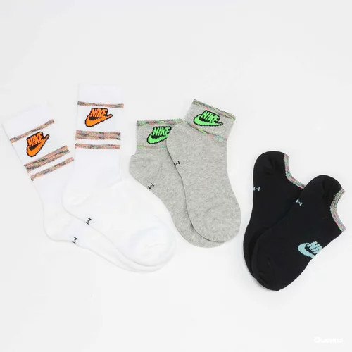 Nike Sportswear Everyday Essential Socks 3-Pack