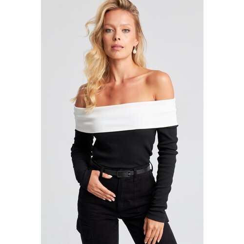 Cool & Sexy Women's Black-White Madonna Collar Camisole Blouse Cijene