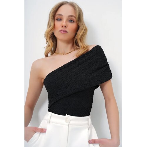 Trend Alacati Stili Ženska bluza bez rukava Alc-X13467, Brod izrez, Crna Cene