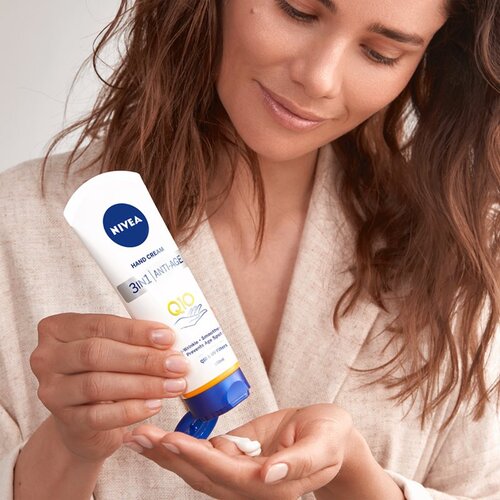 Nivea Q10 Anti-Age Care krema za ruke koja obnavlja elastičnost kože 100 ml Cene