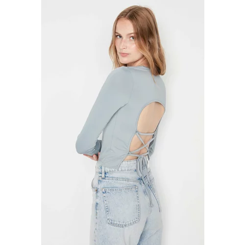 Trendyol Gray Knitted Blouse with Back Detail, Fitted Crew-neck Flexible Crop