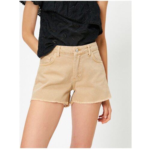 Koton Women&amp;#039;s Ecru Shorts &amp;amp; Bermuda Slike