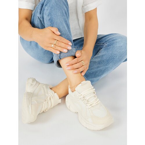 Shelvt Beige sneakers with a thick sole Cijene