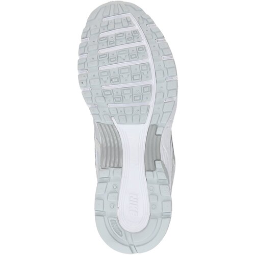 Nike Nizke superge &amp;#039;P-6000&amp;#039; siva / bela Slike