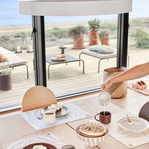 OYOY Living Design Etažer iz kamenine Toppu &amp;ndash; Slike