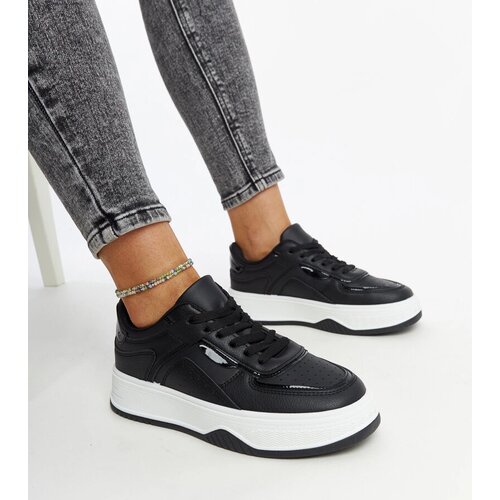 Gemre Black sneakers with a thicker sole Intisa Cene