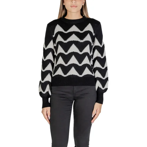 Jacqueline_de_yong JDYTINA L/S JACQUARD PULLOVER KNT 15330567 Bijela