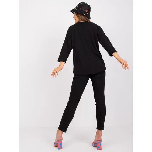 Fashion Hunters Casual black blouse with a round neckline