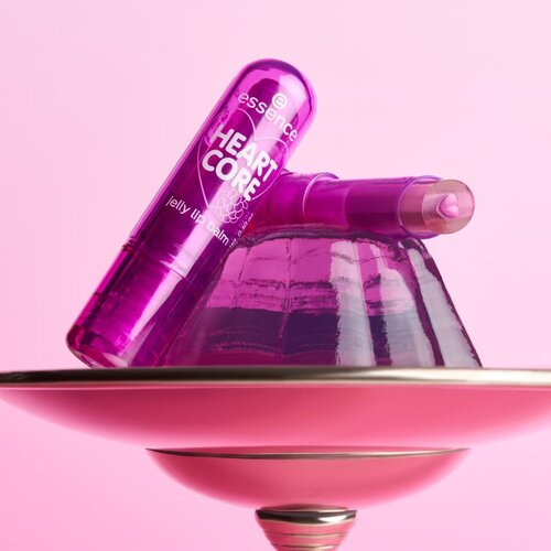Essence HEART CORE balzam za toniranje za usne sa sjajem nijansa 03 Berry-Berry Cute 3 g Slike