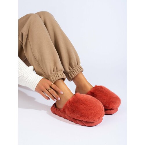 SHELOVET Women's Red Fur Slippers With Thick Sole Cene