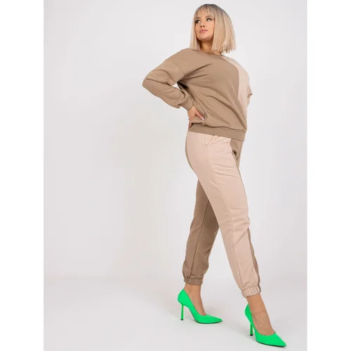 Fashion Hunters Plus size beige tracksuit set with Amishi pants