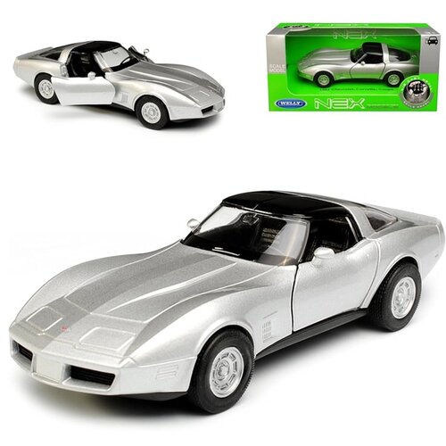  1982 Chevrolet Corvette Coupe srebrn 1:34 Cene