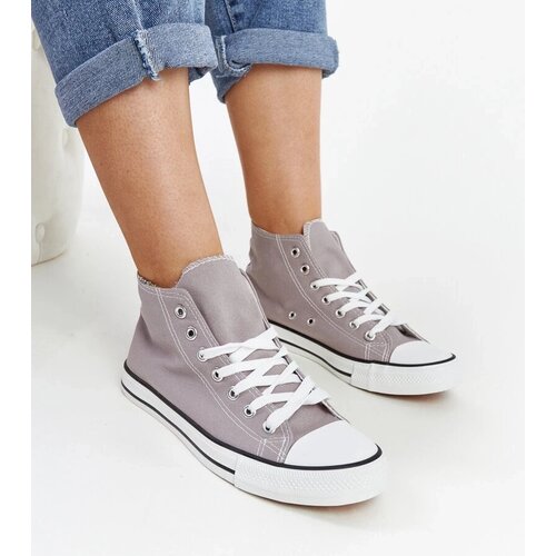 D/CEO Black trainers Beat Slike
