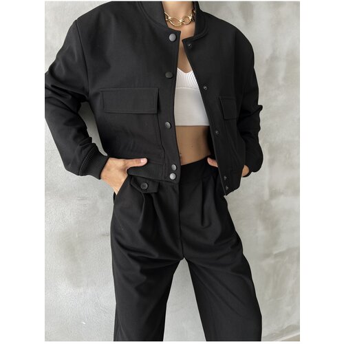 Laluvia Black Snap Button Detailed Two Pocket Lined Crop Bomber Jacket Slike