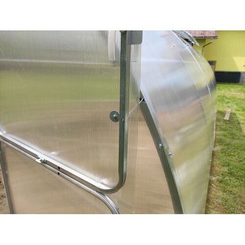  Modularni čelični plastenik Gaudi,12 mx4m, polikarbonat 4 mm , razmak između lukova 1m Slike