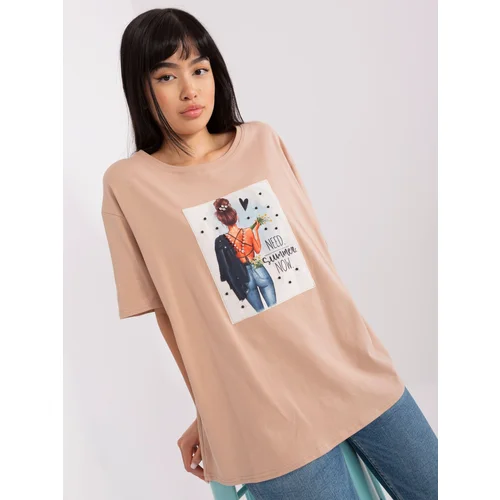 Fashion Hunters Beige T-shirt with print and round neckline