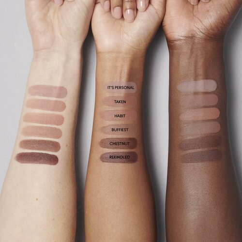MAC Cosmetics Nudes Liquid Lipstick tekoča &amp;scaron;minka odtenek Buffiest 5 ml Slike