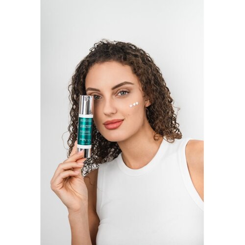 Revuele Micro-Needles Renewal Shot intenzivna pomlajevalna krema z mikroiglicami 50 ml Slike