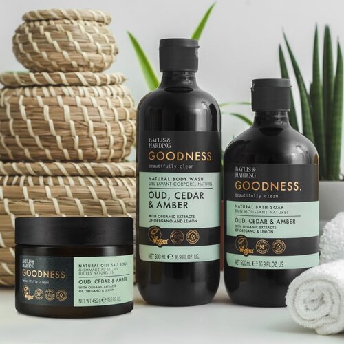 Baylis &amp;amp; Harding Goodness Oud, Cedar &amp;amp; Amber solni piling za telo 450 g Slike