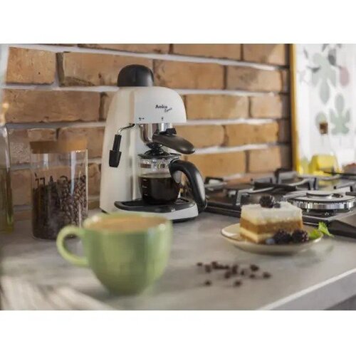 Amica CD1011 Espris Aparat za Espresso Kavo &amp;ndash; 5 Bar, Parnik za Mlijeko in Segrevanje Skodelic Slike