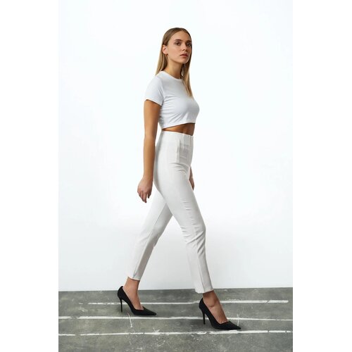 TRENDYOLMILLA ženske pantalone Twoss20Pl0515, bela Cene