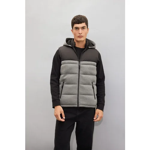 Defacto Slim Fit Slim Fit Color Block Hooded Zippered Pocket Vest