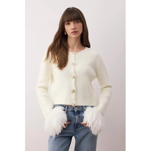 TRENDYOLMILLA Trendyol ženski duks Ecru Soft Textured Knitwear Cardigan with Button Detail Twoaw26Hi00280 Cene