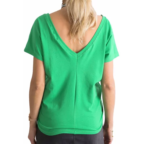 Fashion Hunters Green T-shirt with a neckline at the back