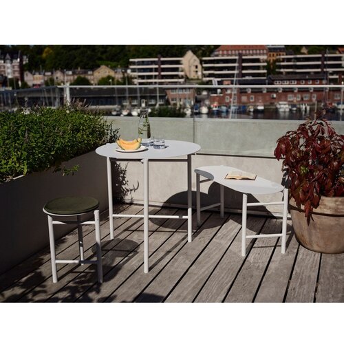 Zone Denmark Svijetlo siva metalna vrtna klupa Disc &amp;ndash; Slike