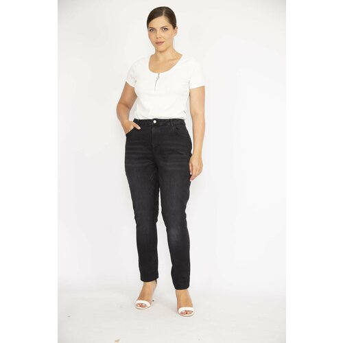 Şans Women's Plus Size Black High Waist Lycra 5-Pocket Jeans. Slike
