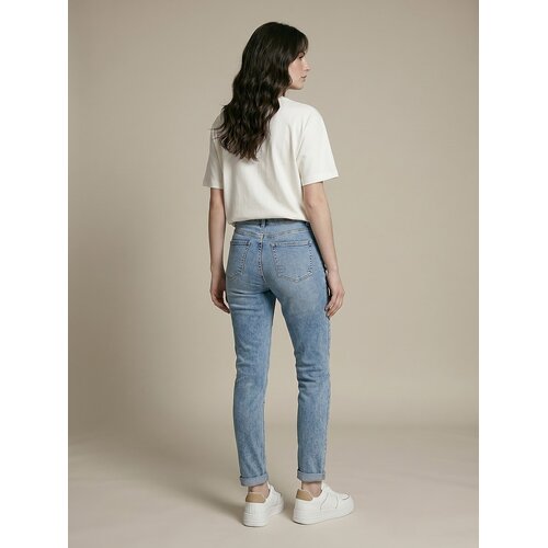 Sinsay Pamučna majica s natpisom i aplikacijama od &amp;scaron;ljokica Slike