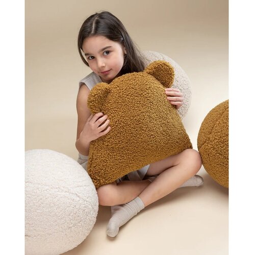Wigiwama Rjava otro&amp;scaron;ka sedežna blazina boucl&amp;eacute; Bear &amp;ndash; Slike