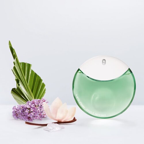 Issey Miyake A Drop d&amp;#039;Issey Essentielle parfumska voda za ženske 30 ml Slike