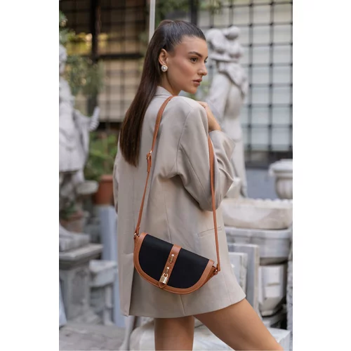 Madamra Black and Tan Women's Contrast Design Crossbody Bag