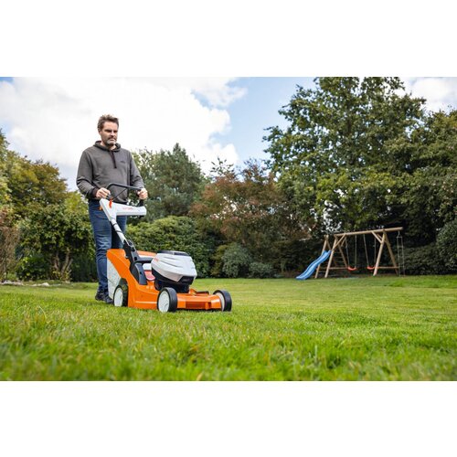 Stihl akumulatorska kosilica rma 448 Slike