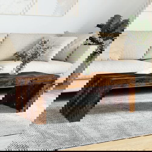 VidaXL Klubska mizica dimljeni hrast 102x50x36 cm inženirski les Slike
