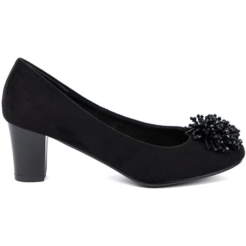 GOODIN Black pumps with a decorative beaded brooch Cene
