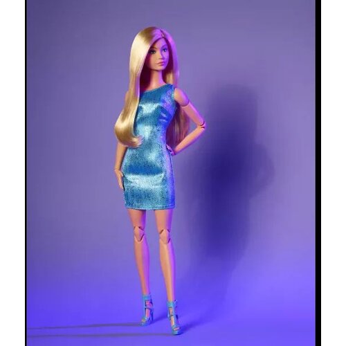 Barbie looks: pastelna kolekcija - v obleki s črtami Slike