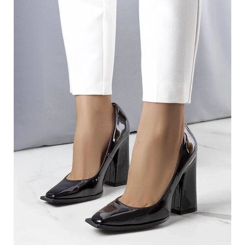 D/CEO Beige high heel pumps Unos Cene